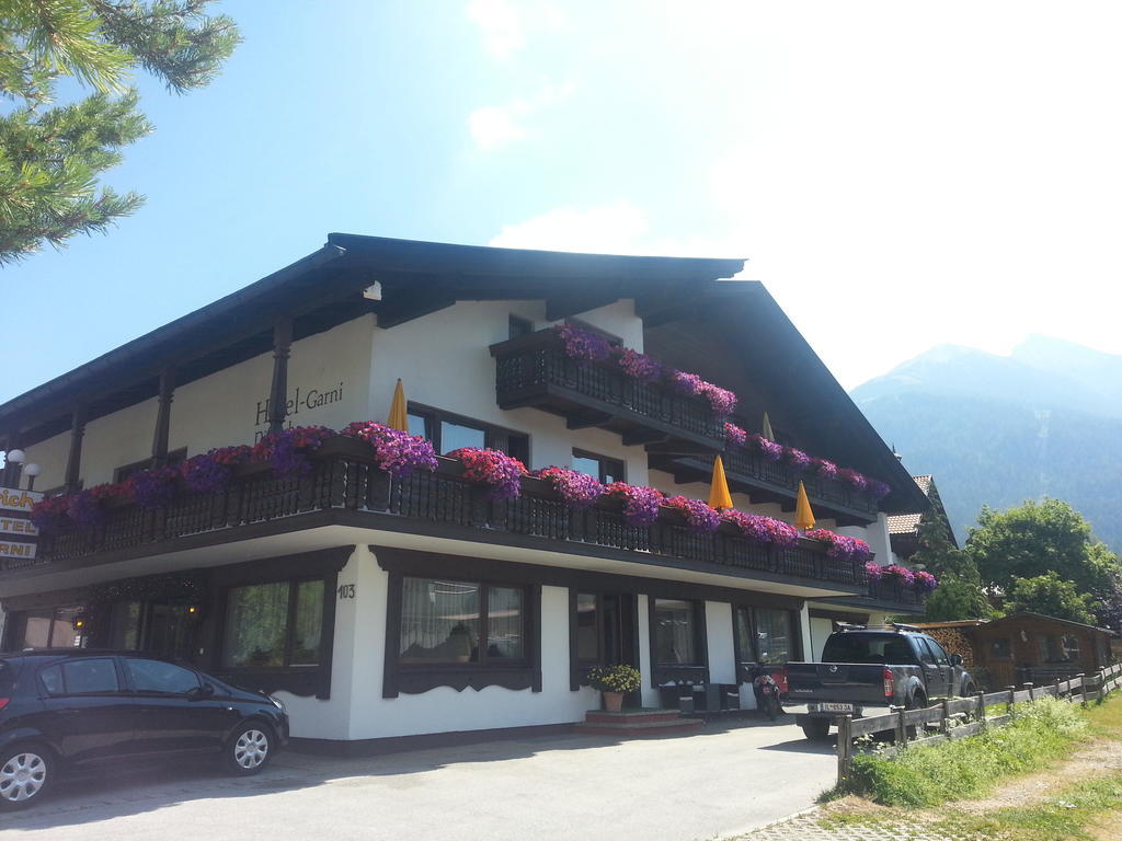 Hotel Garni Dietrich ゼーフェルト・イン・チロル エクステリア 写真